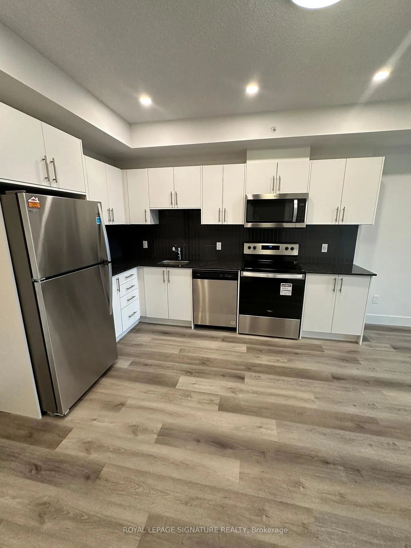 Photo 4 of Unit 511, 107 Roger Street, Waterloo, Uptown Waterloo/North Ward — HOMEH