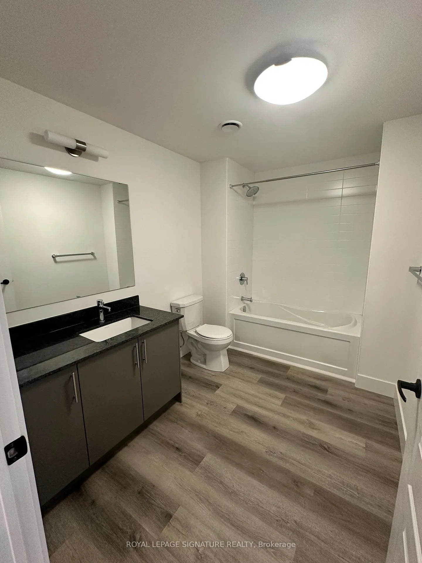 Photo 8 of Unit 511, 107 Roger Street, Waterloo, Uptown Waterloo/North Ward — HOMEH