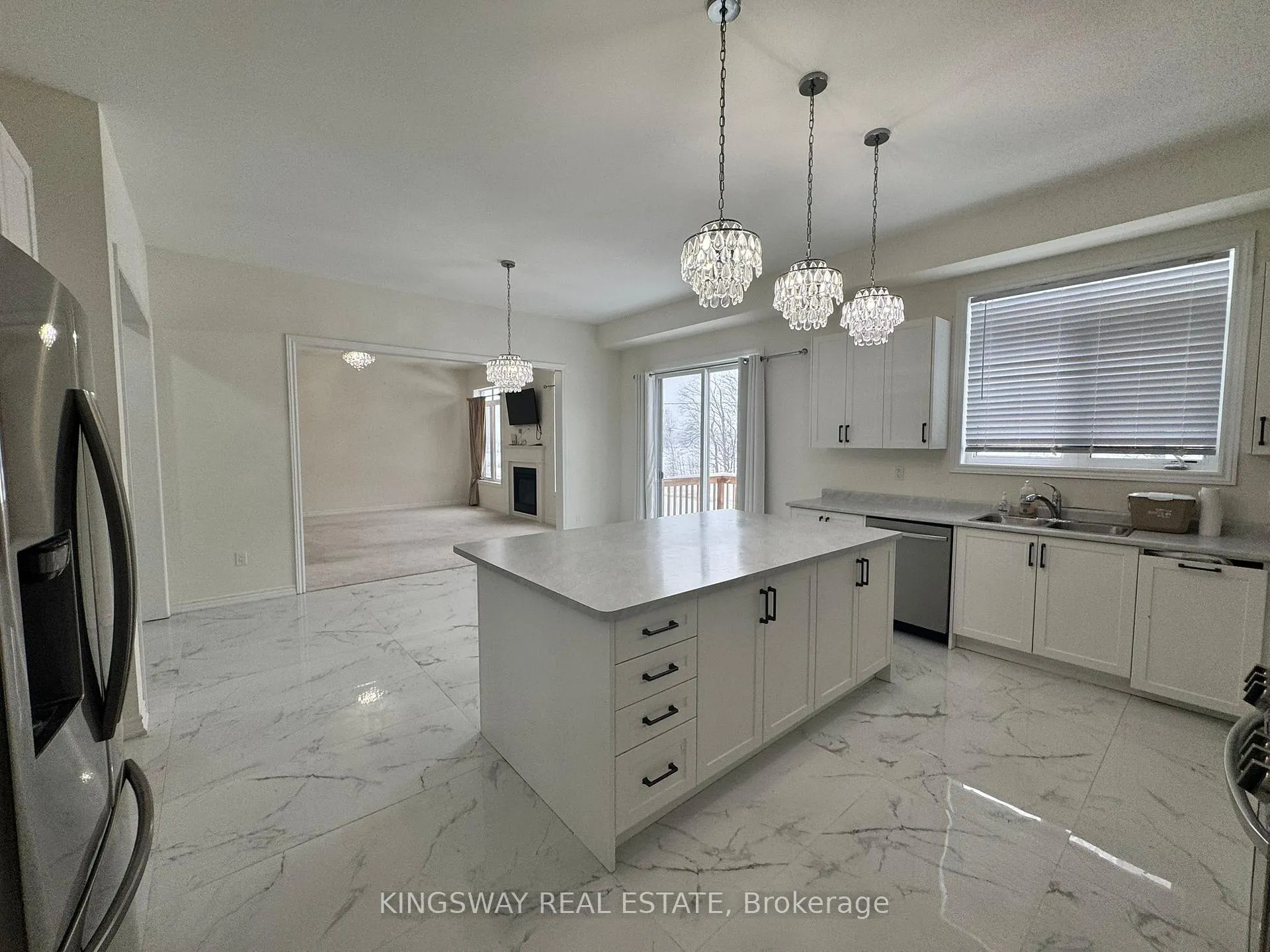 Photo 6 of 45 Sanford Circle, Springwater, Centre Vespra — HOMEH