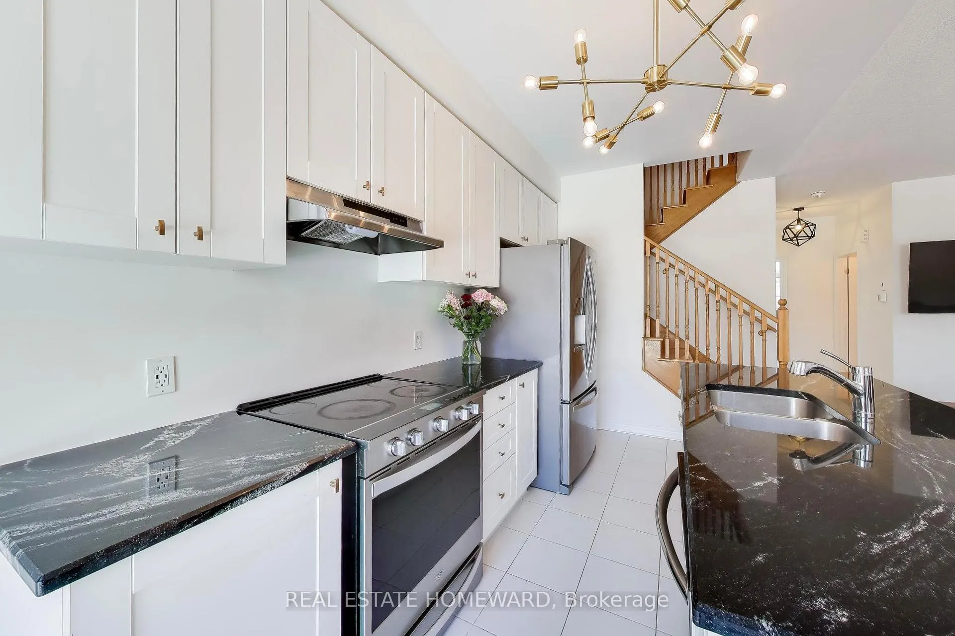 Photo 10 of 2608 Cerise Manor, Pickering, Rural Pickering — HOMEH