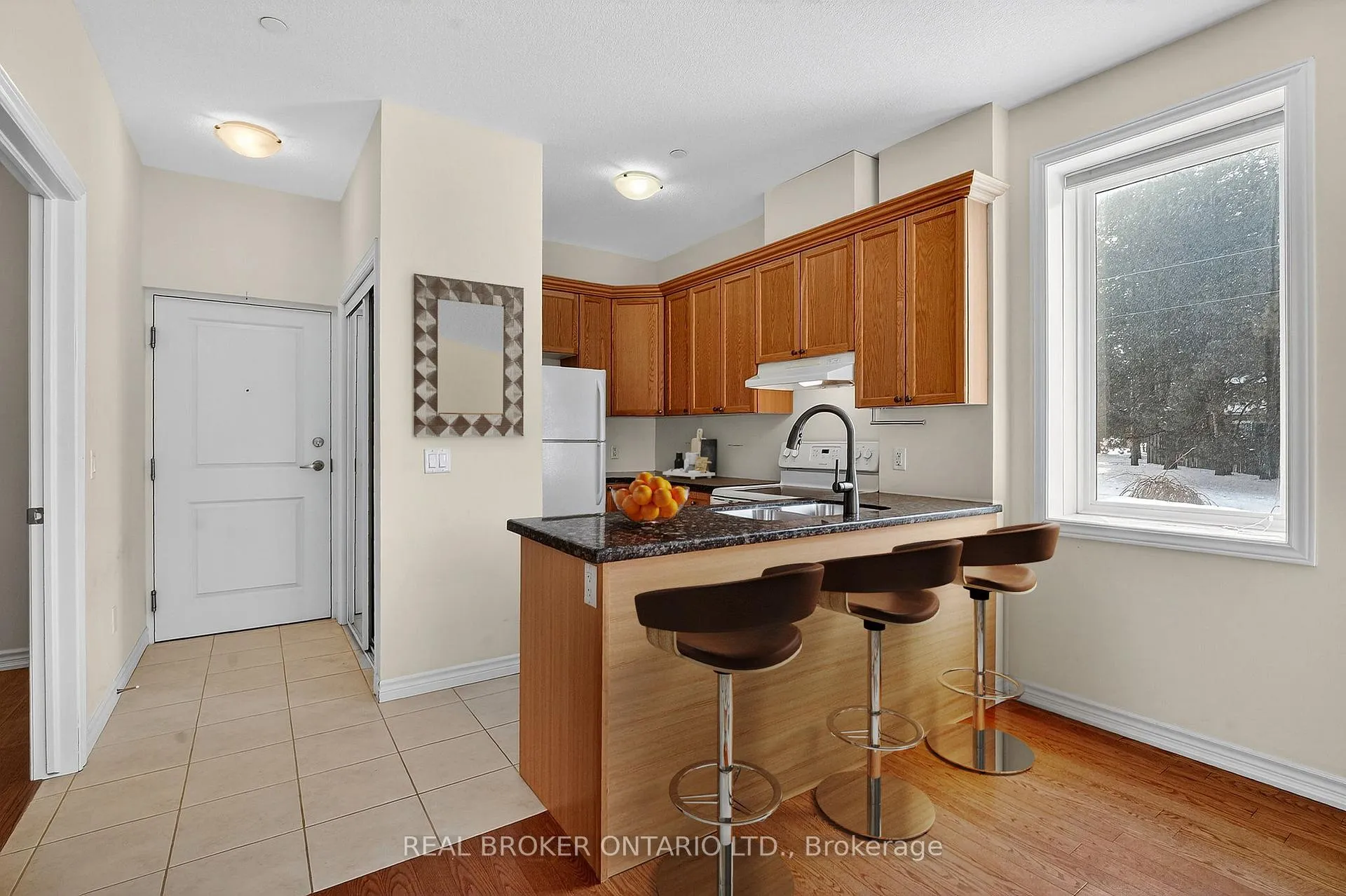 Photo 2 of Unit 102, 95 Wilson Street W, Hamilton, Ancaster — HOMEH