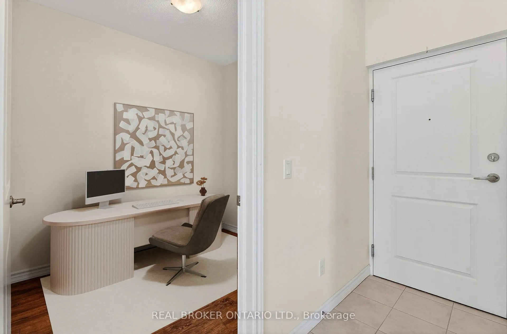 Photo 3 of Unit 102, 95 Wilson Street W, Hamilton, Ancaster — HOMEH