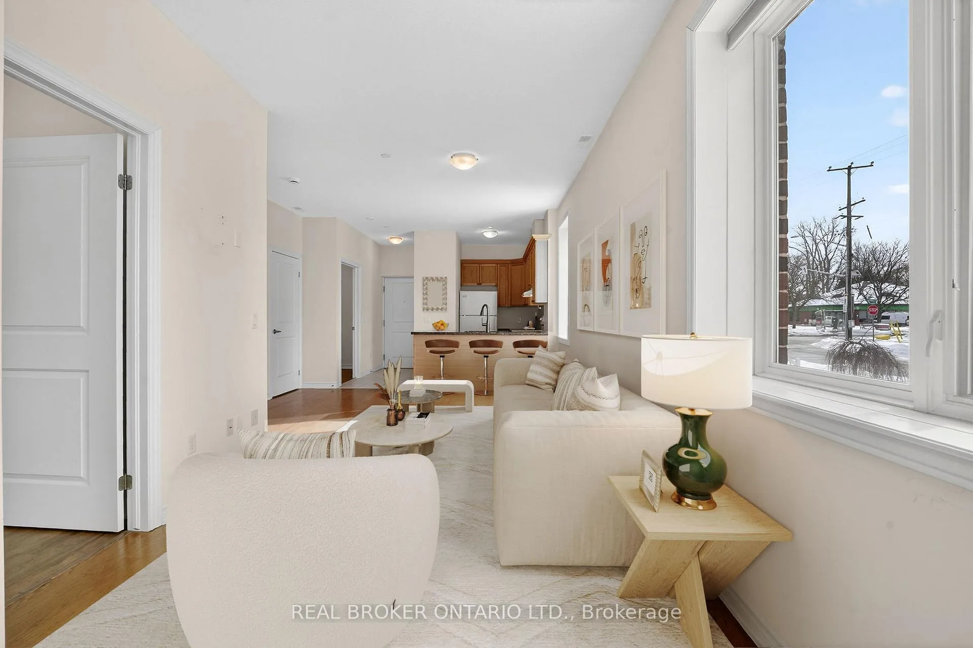 Photo 6 of Unit 102, 95 Wilson Street W, Hamilton, Ancaster — HOMEH