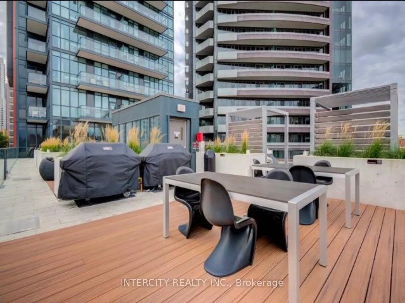Photo 18 of Unit 1802, 32 Davenport Road, Toronto, The Annex — HOMEH