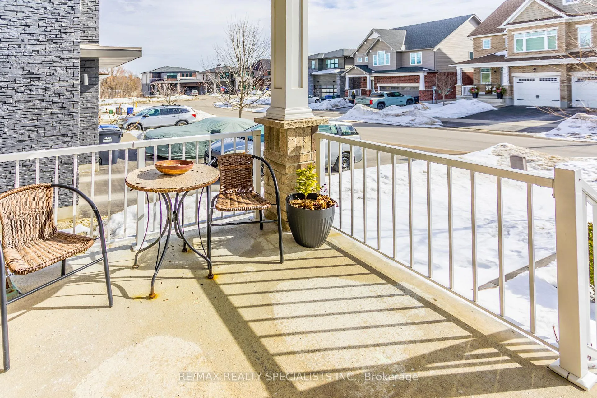 Photo 3 of 123 Lovett Lane, Guelph, Kortright West — HOMEH