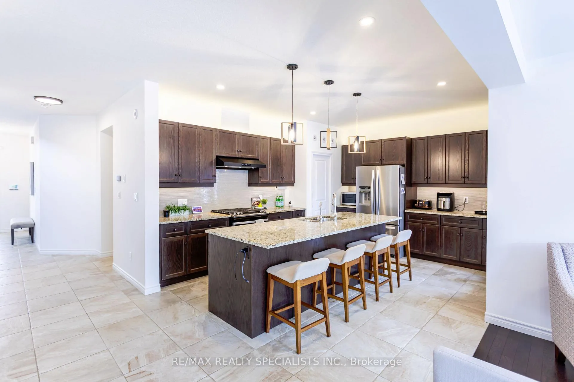Photo 10 of 123 Lovett Lane, Guelph, Kortright West — HOMEH