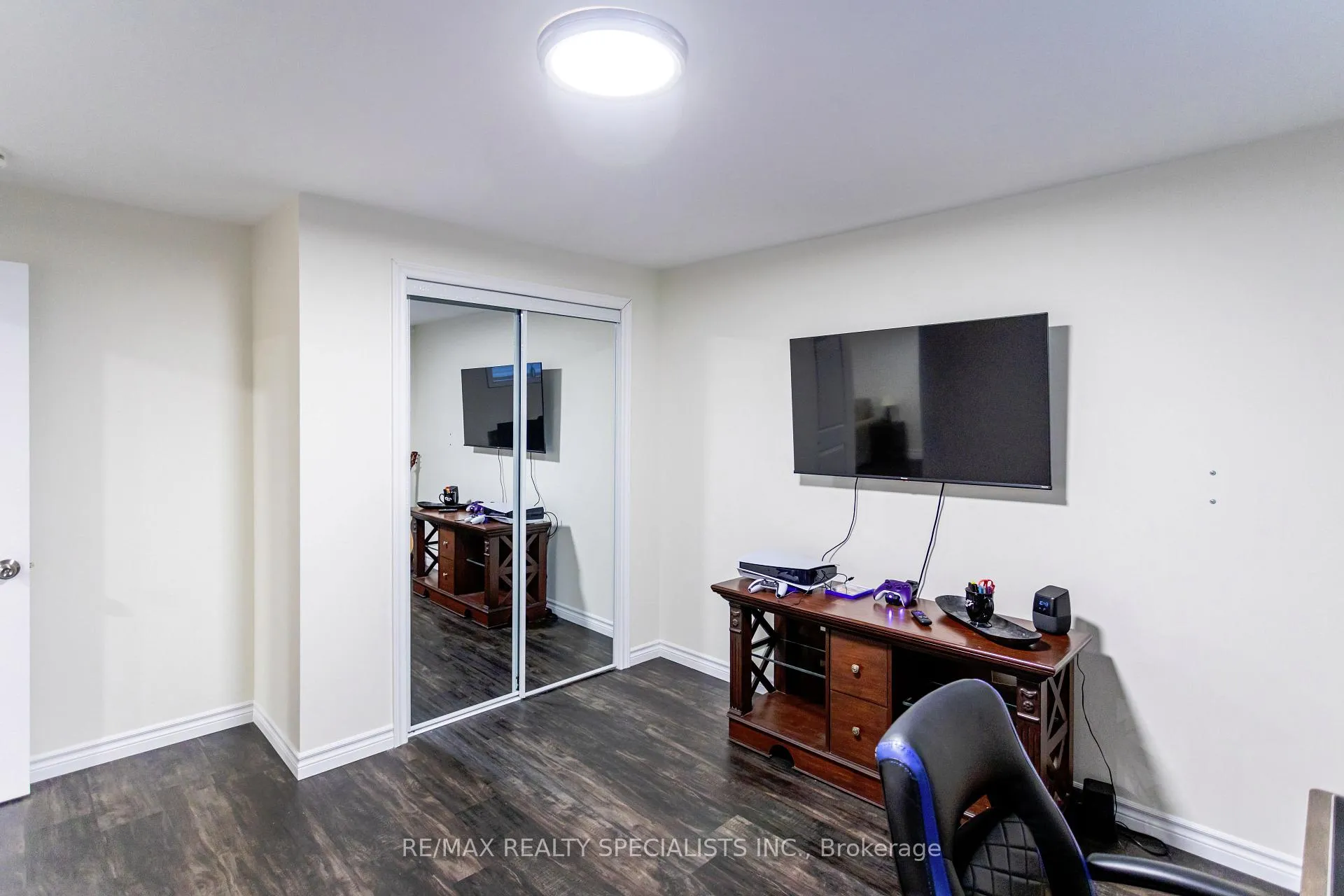 Photo 39 of 123 Lovett Lane, Guelph, Kortright West — HOMEH