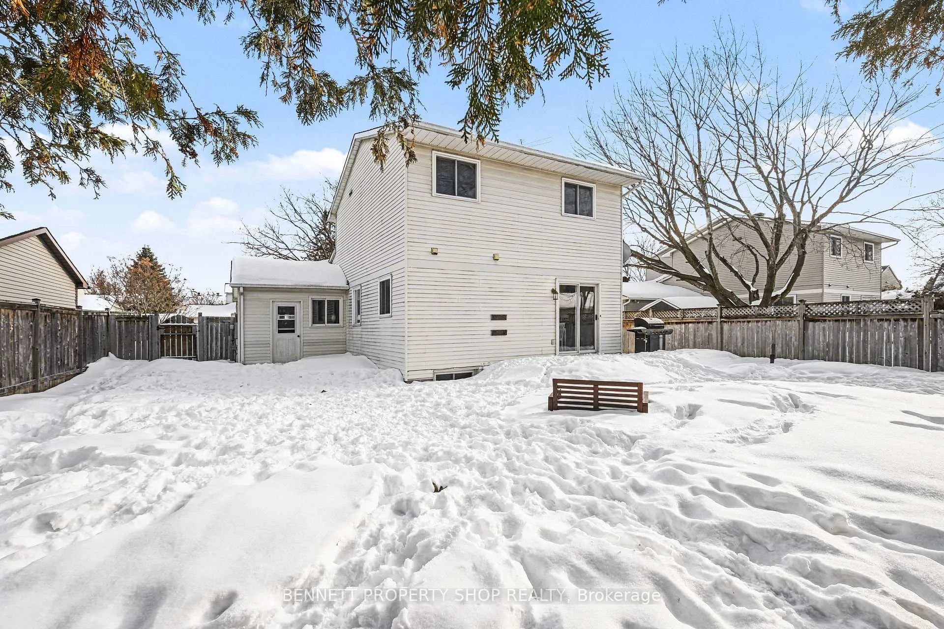 Photo 21 of 4 Bartley Crescent, Ottawa, Barrhaven - On the Green — HOMEH
