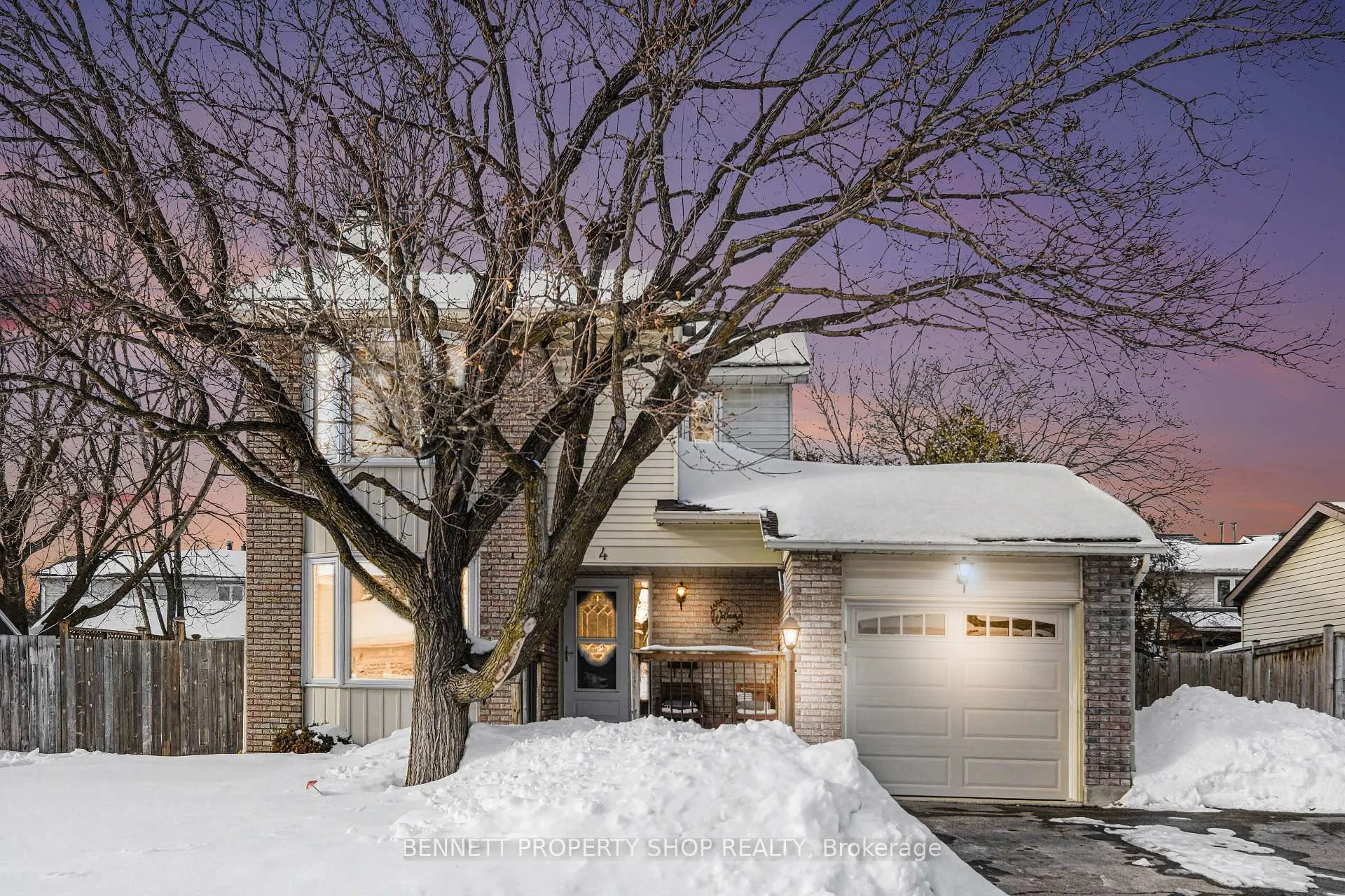 Photo 25 of 4 Bartley Crescent, Ottawa, Barrhaven - On the Green — HOMEH