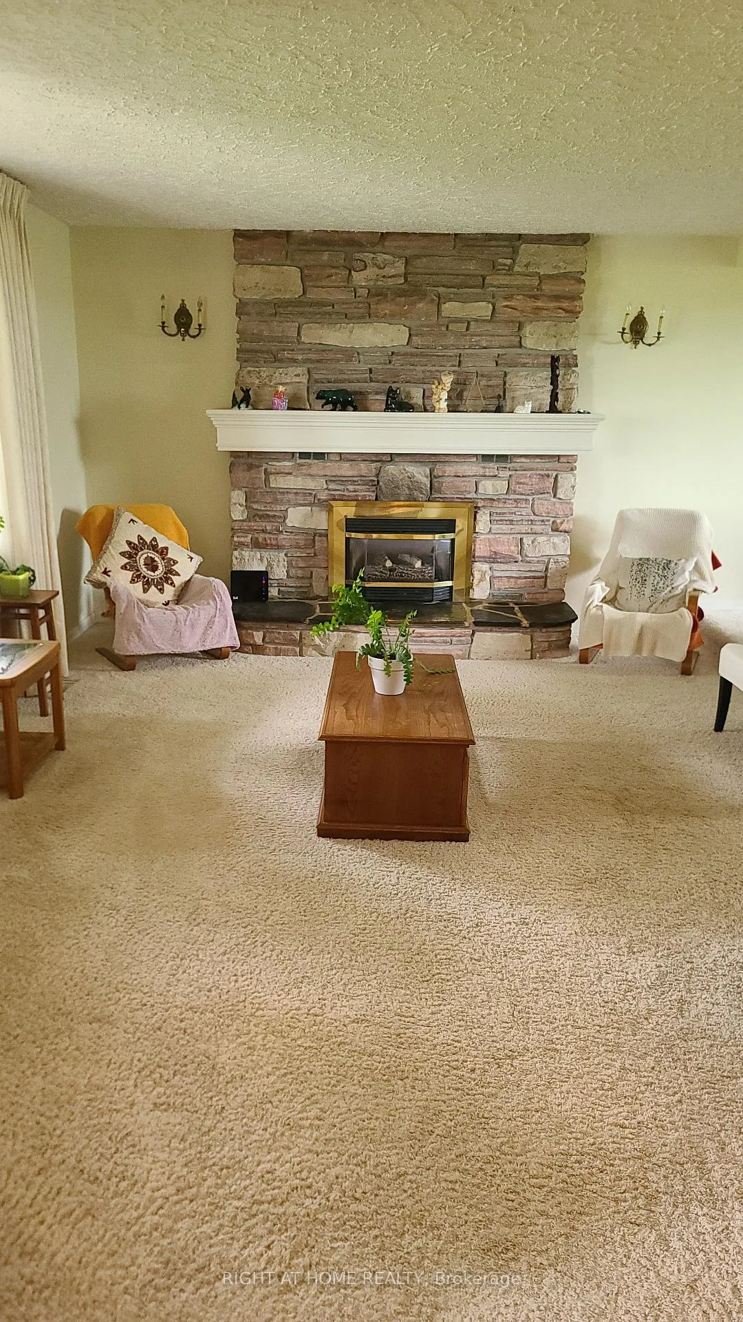 Photo 3 of 2853 Bellwood Drive, Clarington, Rural Clarington — HOMEH
