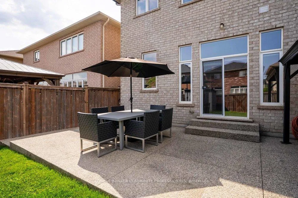 Photo 35 of 51 Weaver Drive, Hamilton, Meadowlands — HOMEH