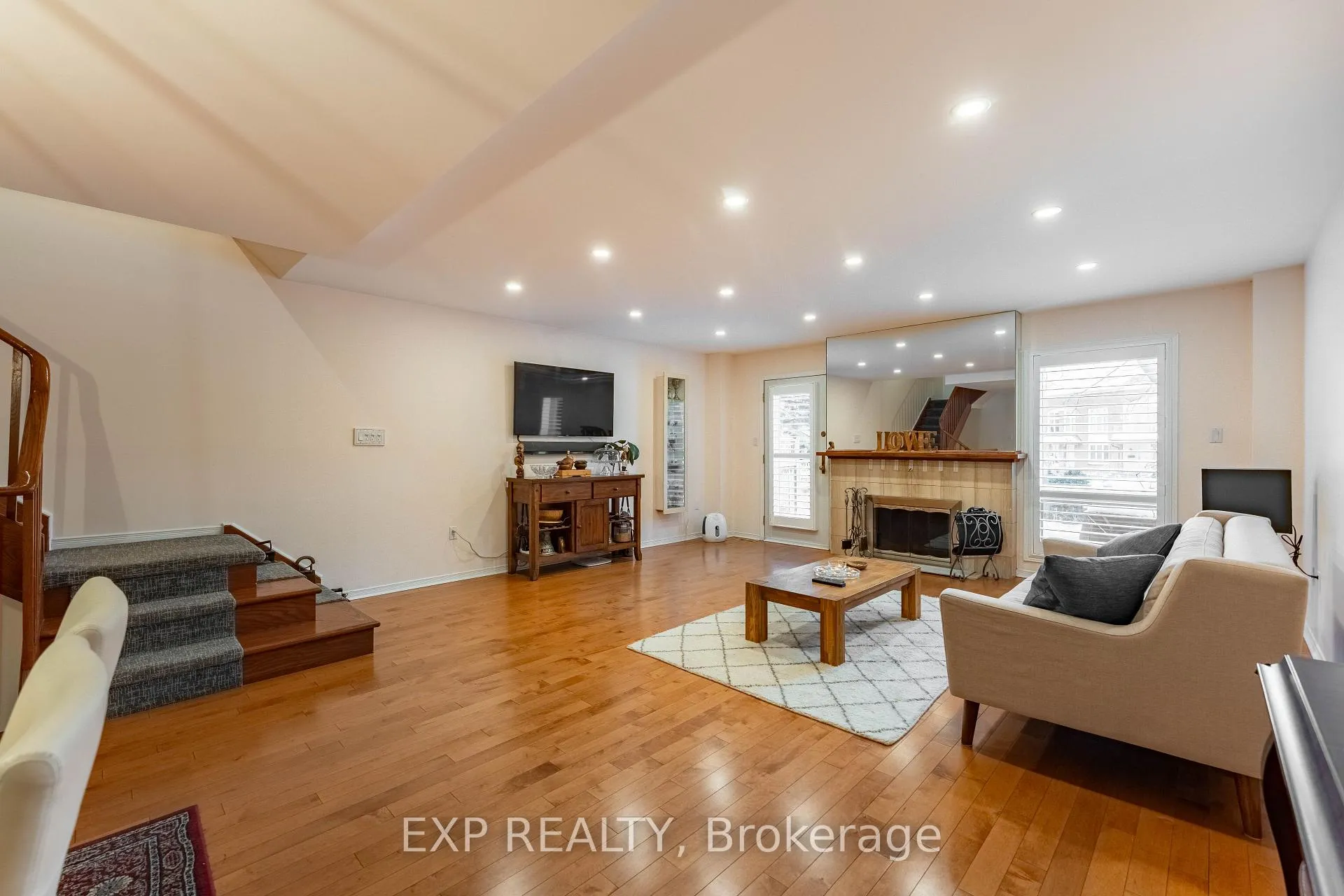 Photo 6 of Unit 2, 111 Echo Drive, Ottawa, Ottawa East — HOMEH