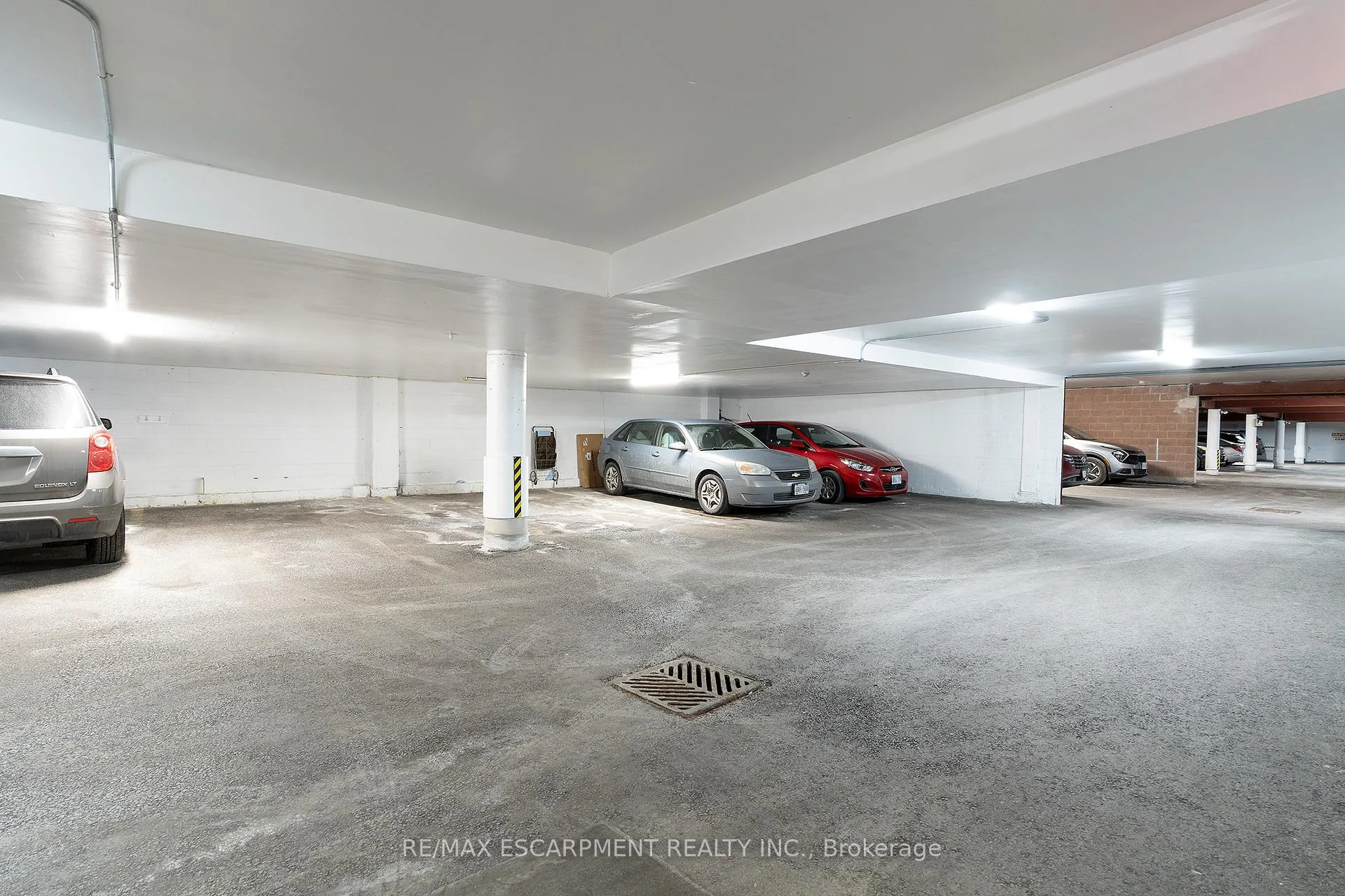 Photo 18 of Unit 308, 600 Silverbirch Boulevard, Hamilton, Villages of Glancaster — HOMEH