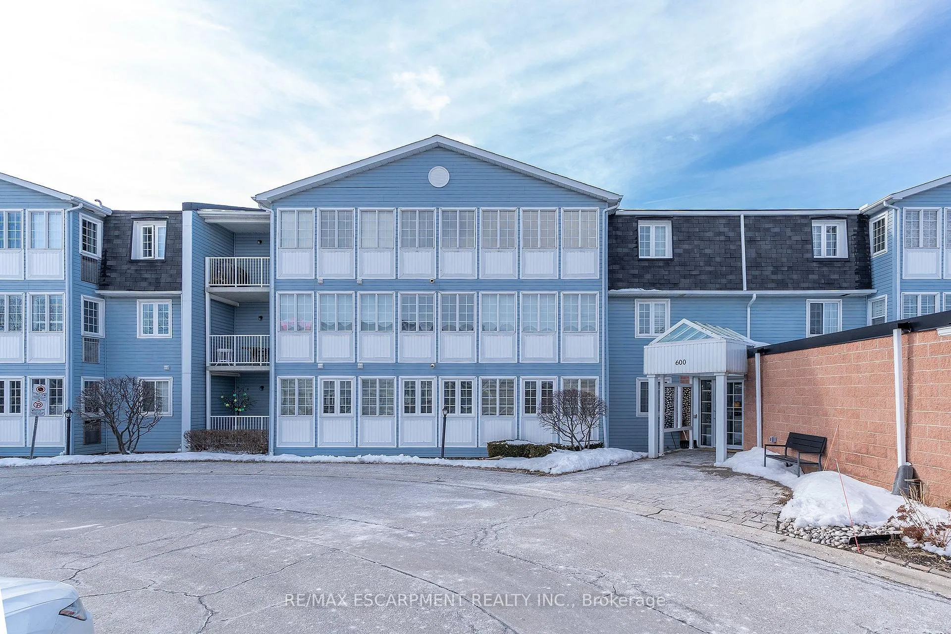 Photo 21 of Unit 308, 600 Silverbirch Boulevard, Hamilton, Villages of Glancaster — HOMEH