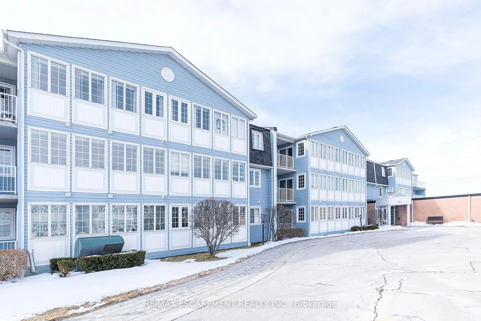Photo 22 of Unit 308, 600 Silverbirch Boulevard, Hamilton, Villages of Glancaster — HOMEH