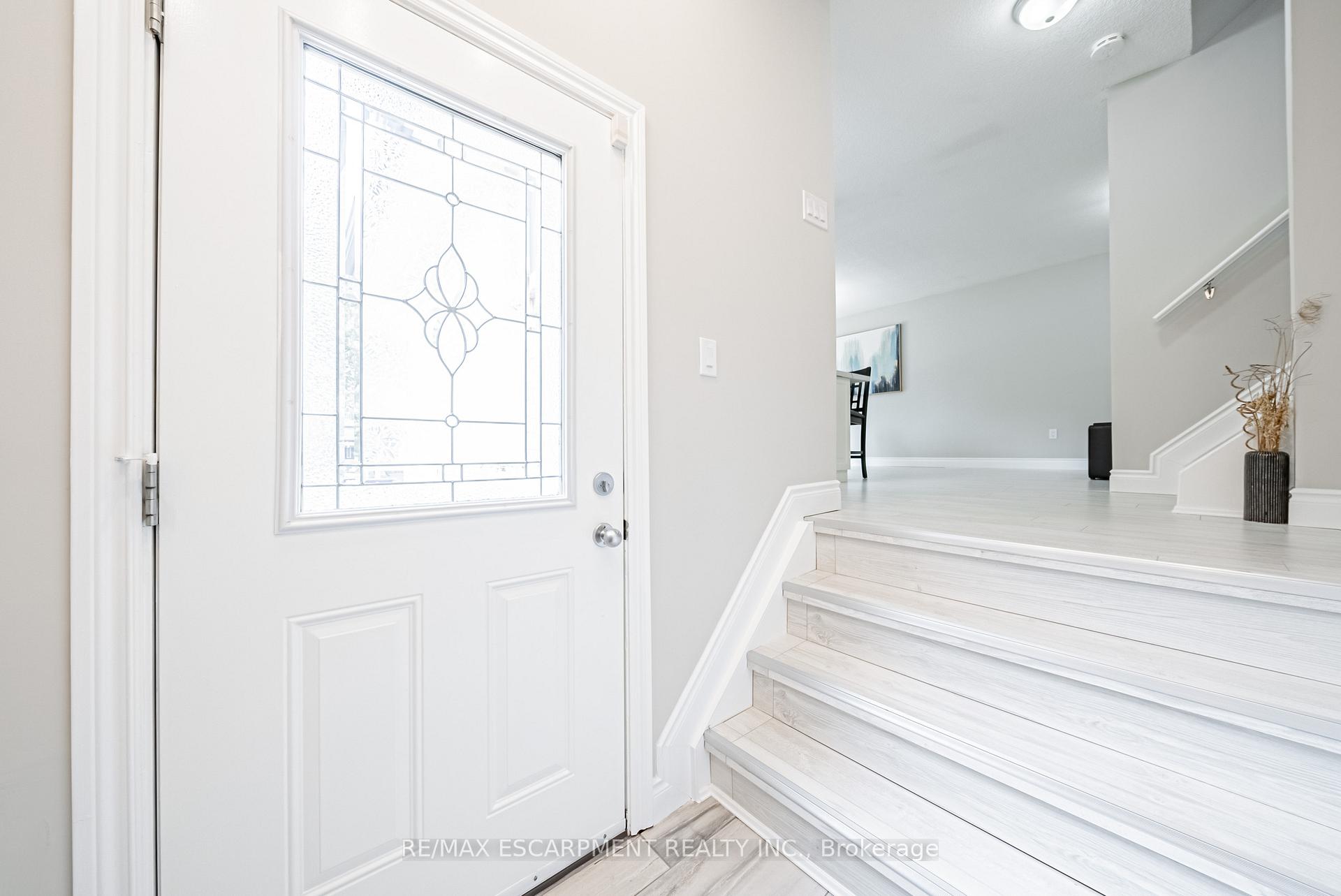 Photo 3 of 12 Quinlan Court, Hamilton, Quinndale — HOMEH