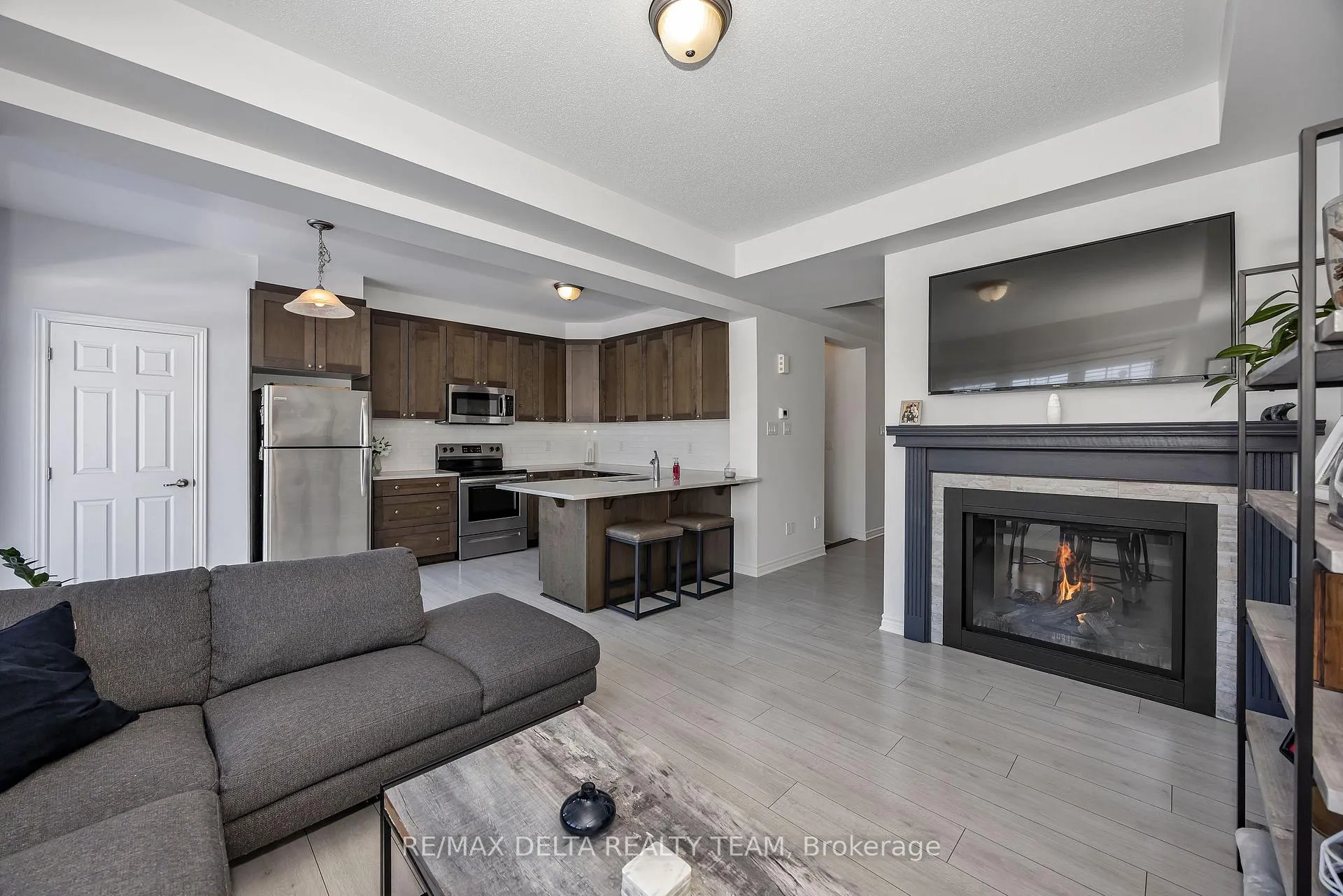 Photo 9 of 255 Willow Aster Circle, Ottawa, Avalon West — HOMEH