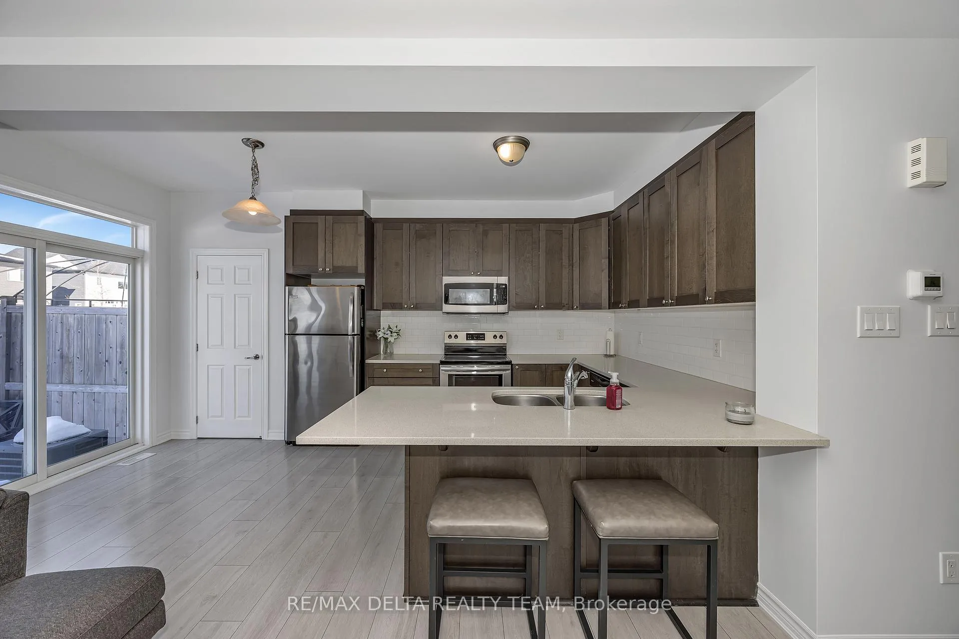 Photo 11 of 255 Willow Aster Circle, Ottawa, Avalon West — HOMEH