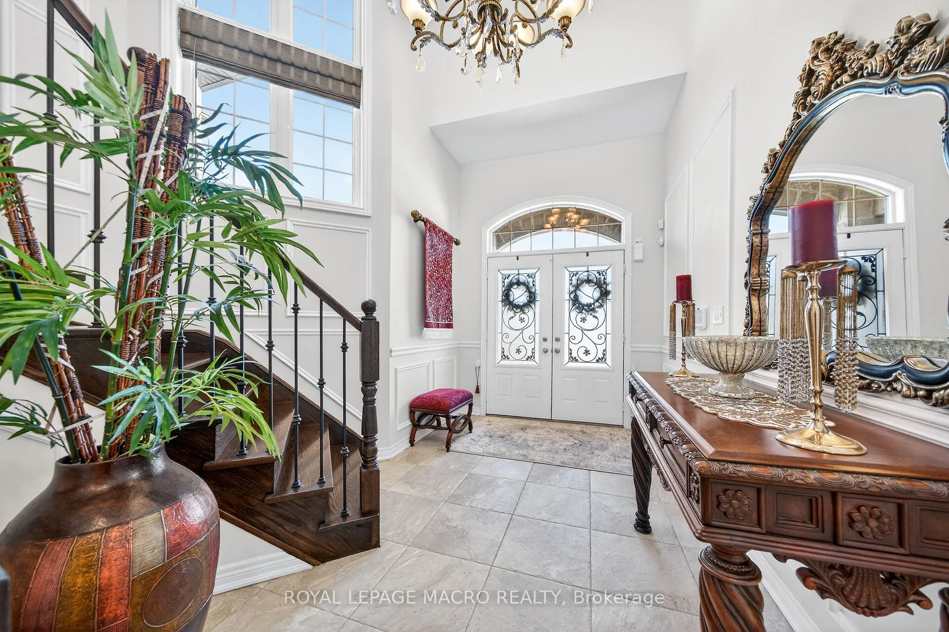 Photo 5 of 132 Grandell Drive, Hamilton, Meadowlands — HOMEH
