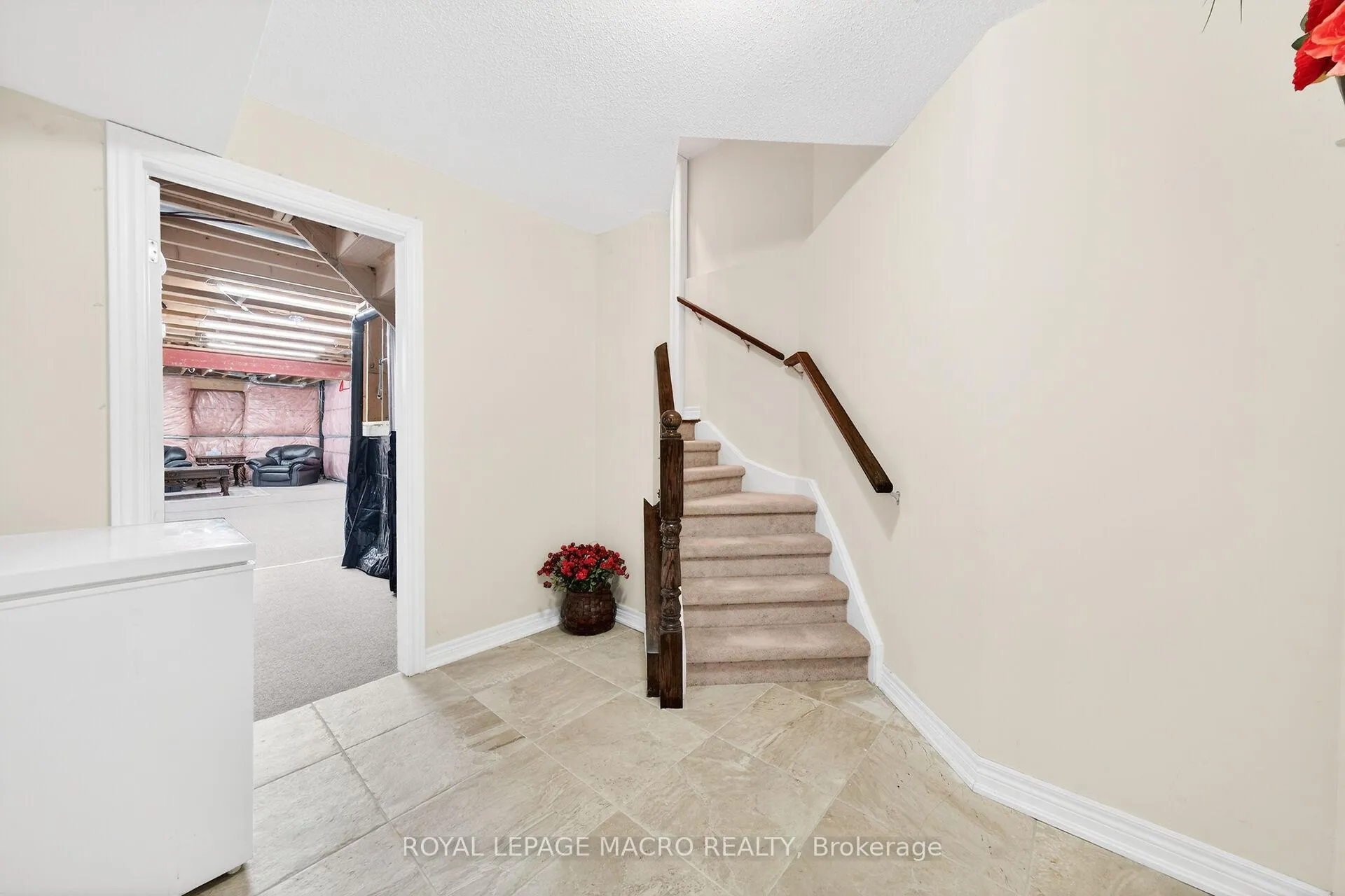 Photo 37 of 132 Grandell Drive, Hamilton, Meadowlands — HOMEH