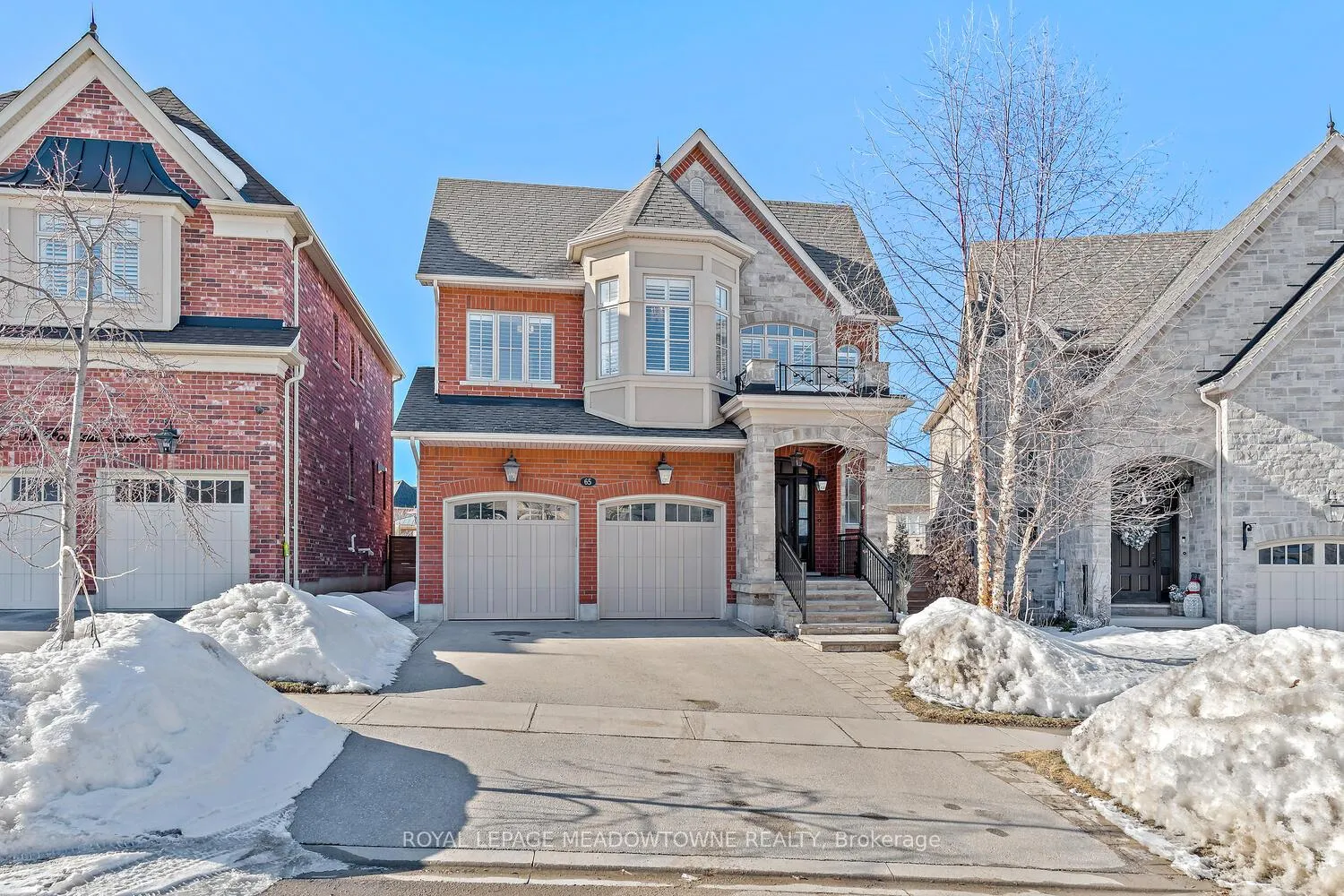 Photo 3 of 65 Foxtail Court, Halton Hills, Georgetown — HOMEH