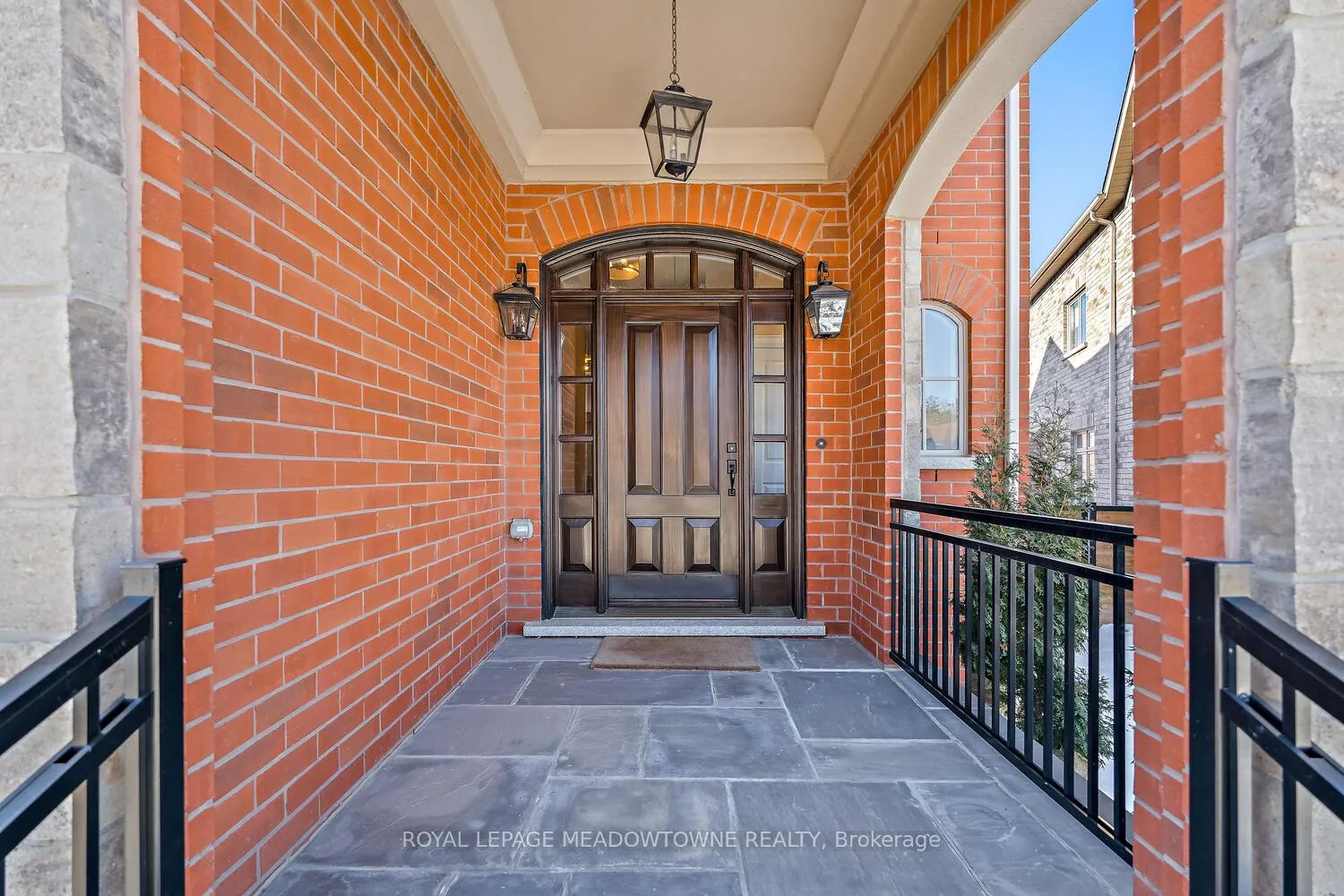 Photo 5 of 65 Foxtail Court, Halton Hills, Georgetown — HOMEH