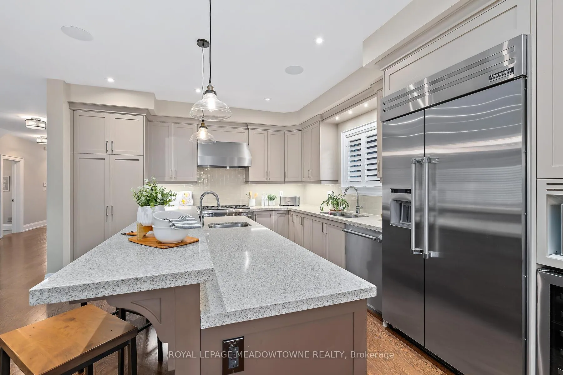 Photo 13 of 65 Foxtail Court, Halton Hills, Georgetown — HOMEH
