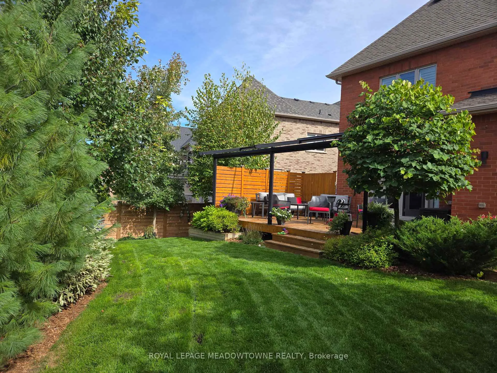 Photo 43 of 65 Foxtail Court, Halton Hills, Georgetown — HOMEH