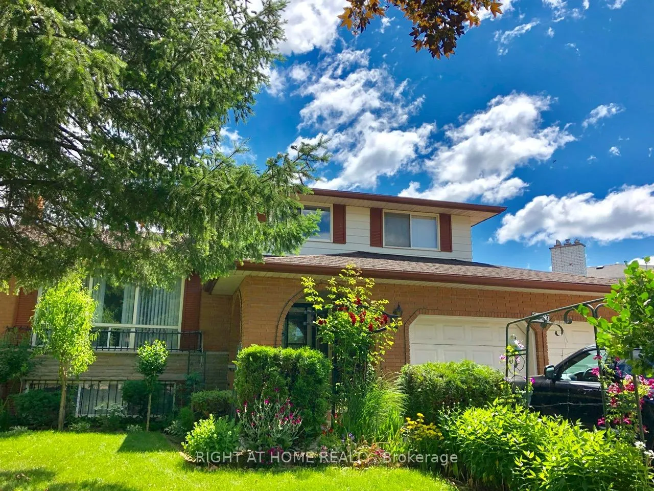 Photo 1 of 6807 Corwin Crescent, Niagara Falls, Dorchester — HOMEH