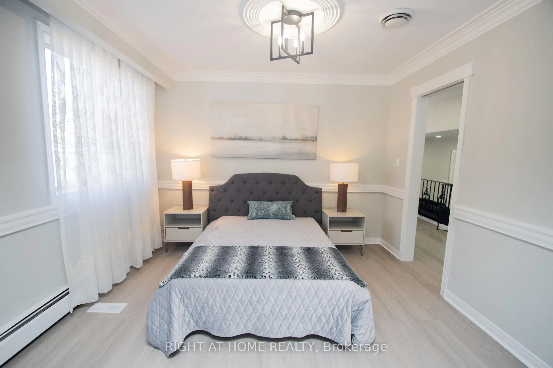 Photo 8 of 6807 Corwin Crescent, Niagara Falls, Dorchester — HOMEH