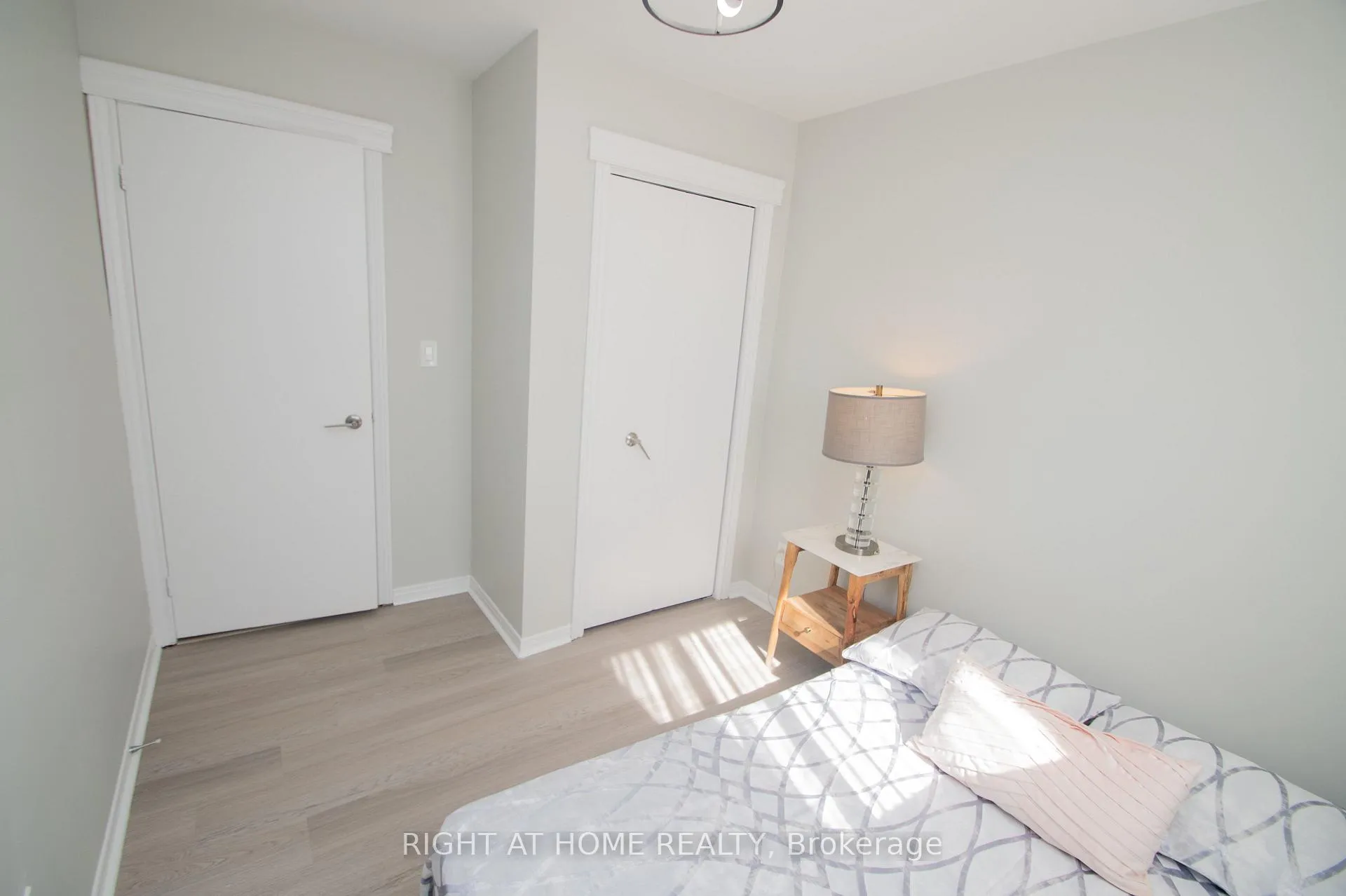 Photo 18 of 6807 Corwin Crescent, Niagara Falls, Dorchester — HOMEH