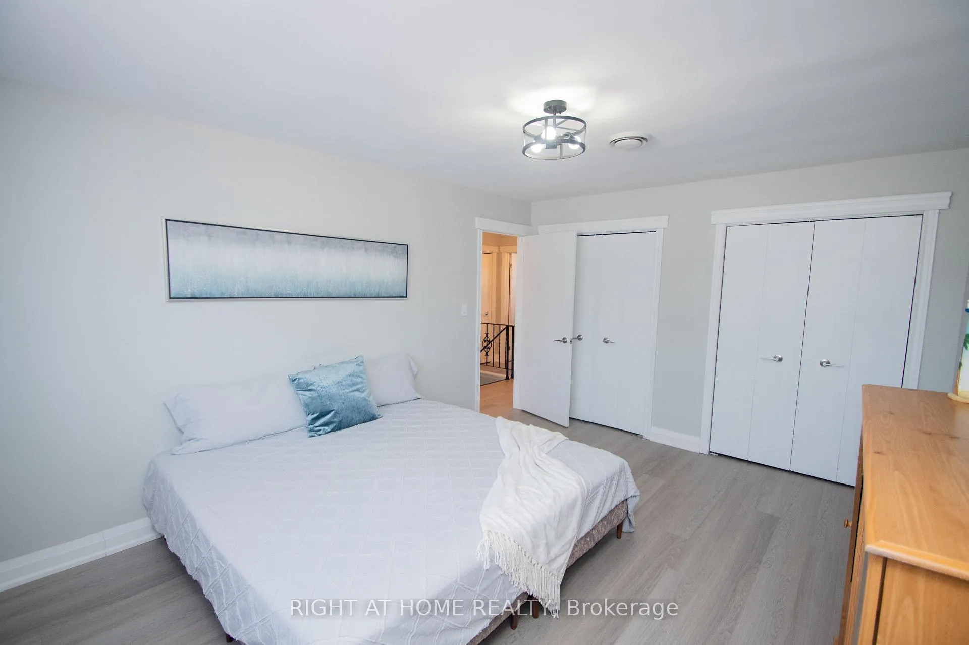 Photo 25 of 6807 Corwin Crescent, Niagara Falls, Dorchester — HOMEH