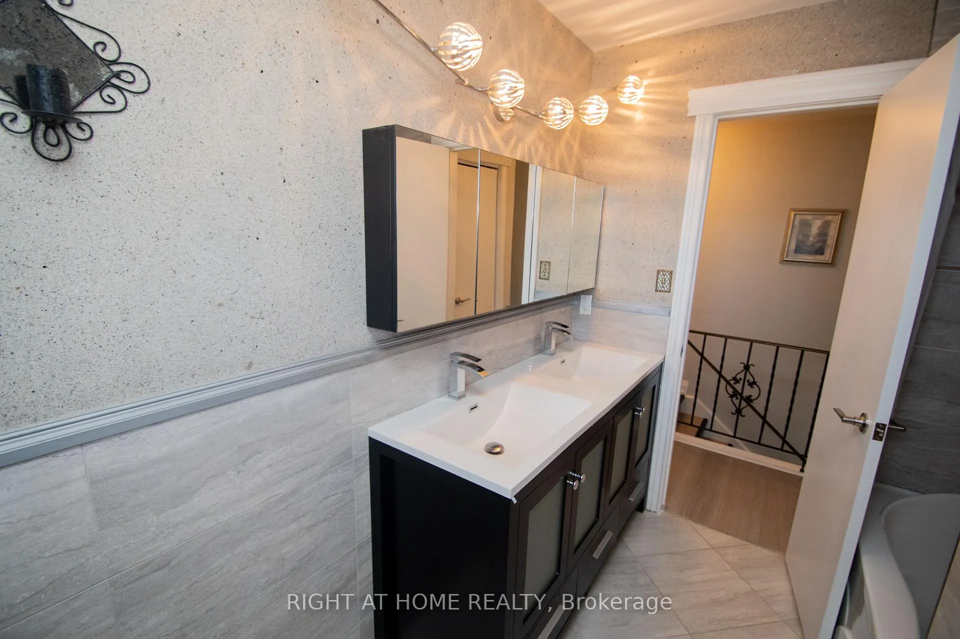 Photo 29 of 6807 Corwin Crescent, Niagara Falls, Dorchester — HOMEH
