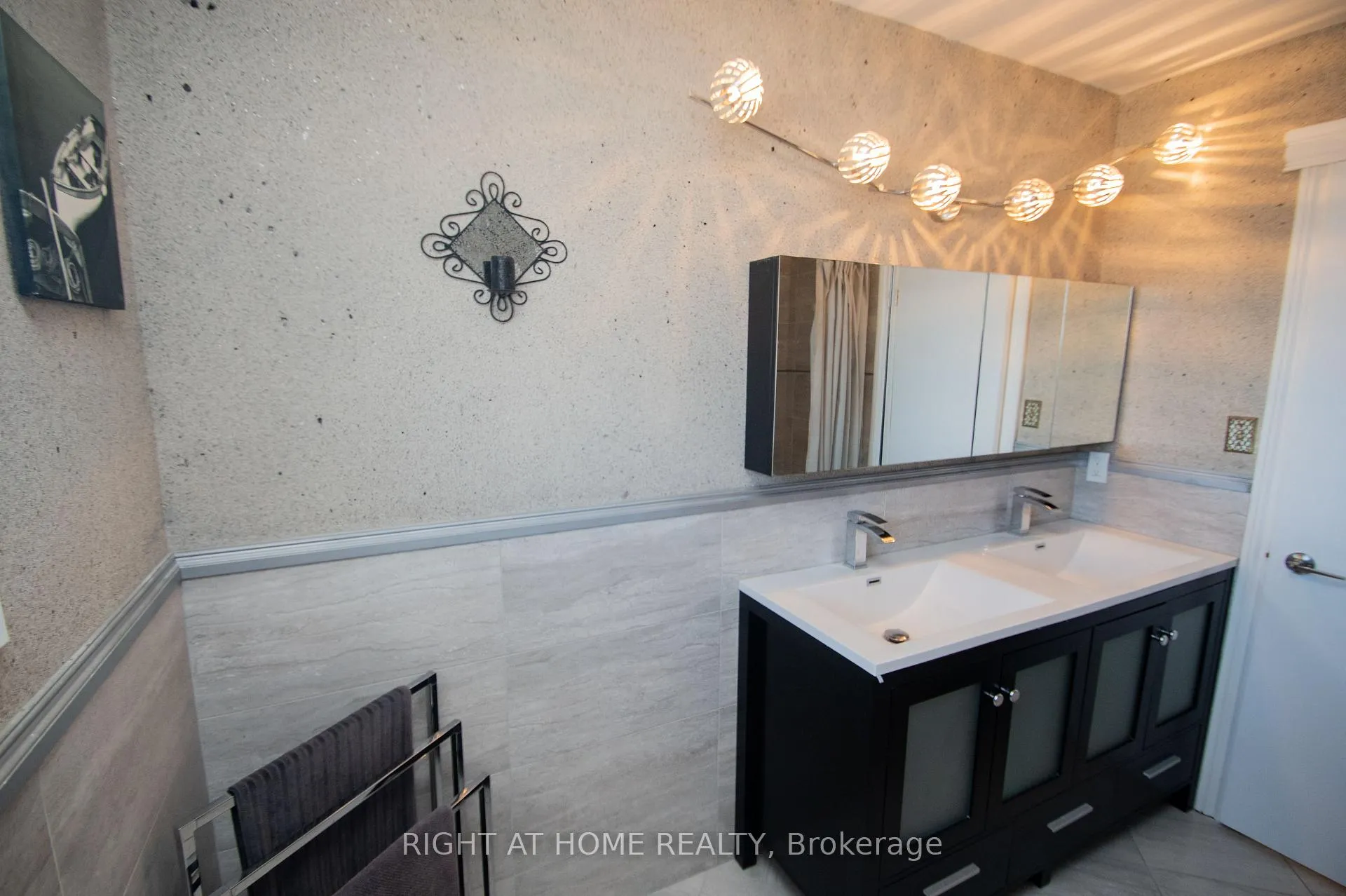 Photo 30 of 6807 Corwin Crescent, Niagara Falls, Dorchester — HOMEH