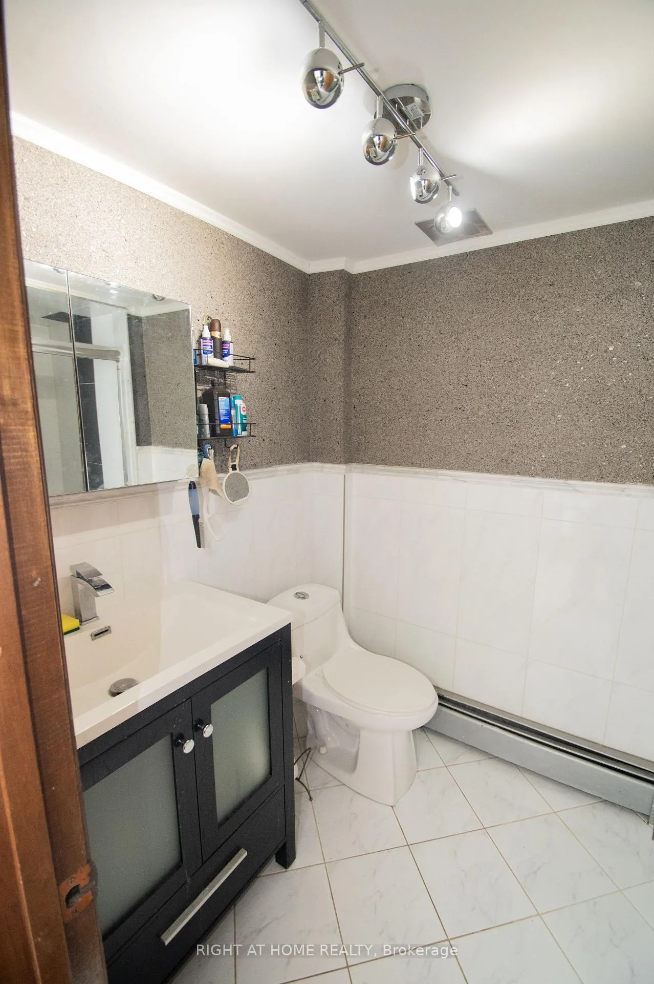 Photo 37 of 6807 Corwin Crescent, Niagara Falls, Dorchester — HOMEH