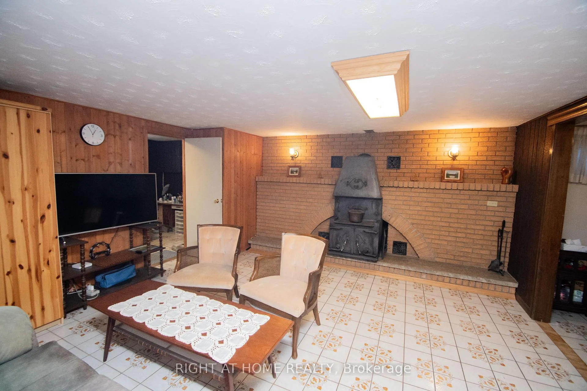 Photo 42 of 6807 Corwin Crescent, Niagara Falls, Dorchester — HOMEH