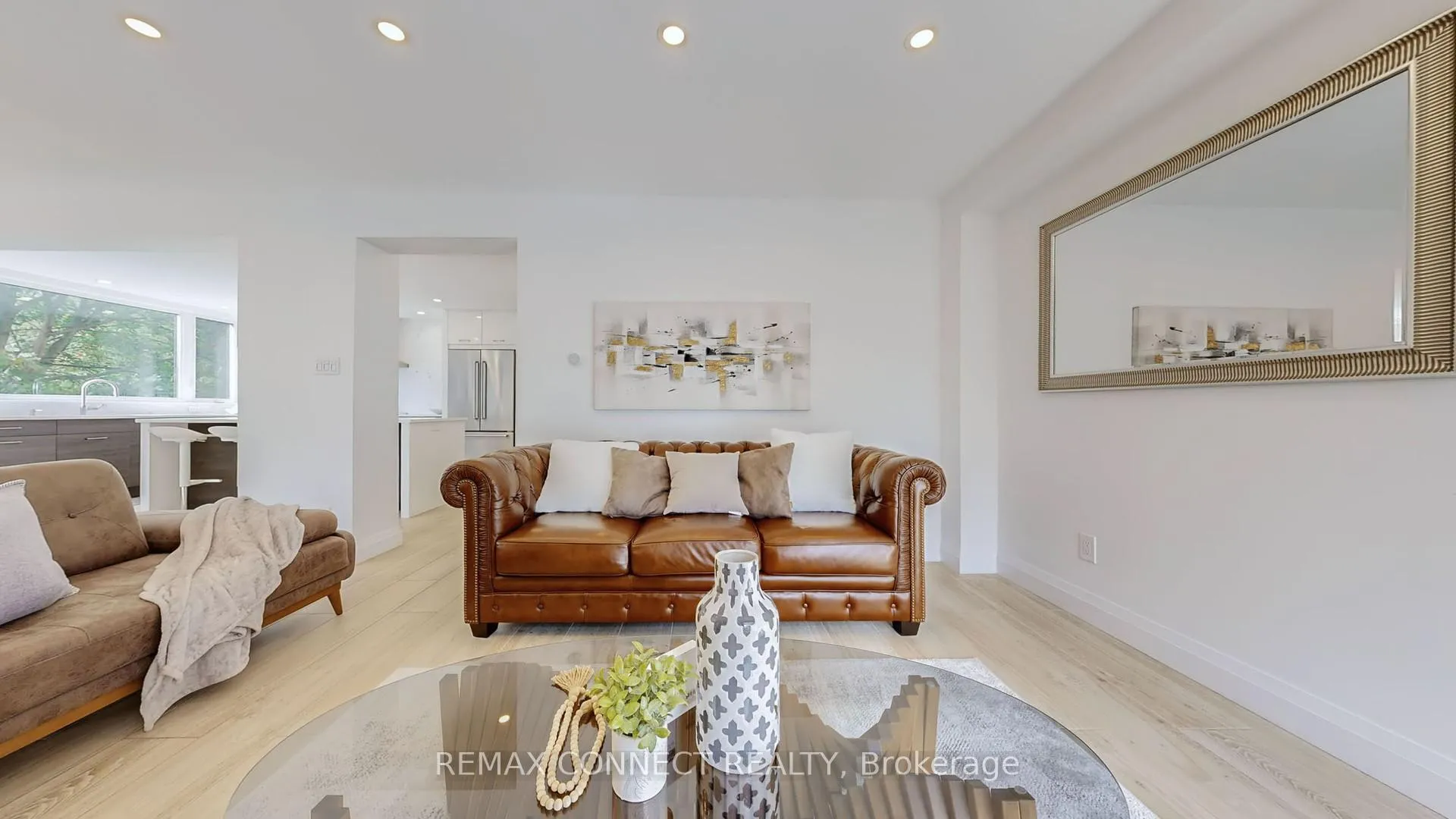 Photo 5 of 1406 Old Forest Road, Pickering, Woodlands — HOMEH