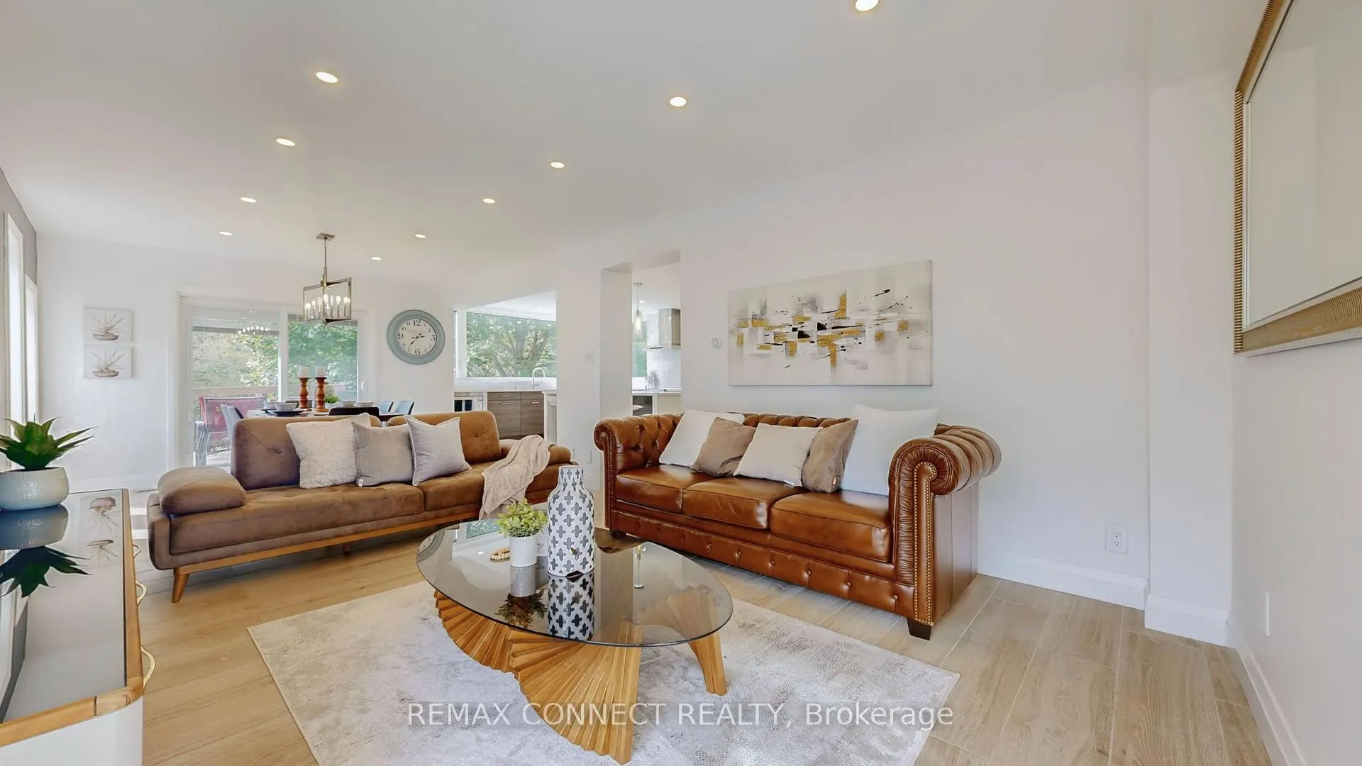 Photo 6 of 1406 Old Forest Road, Pickering, Woodlands — HOMEH