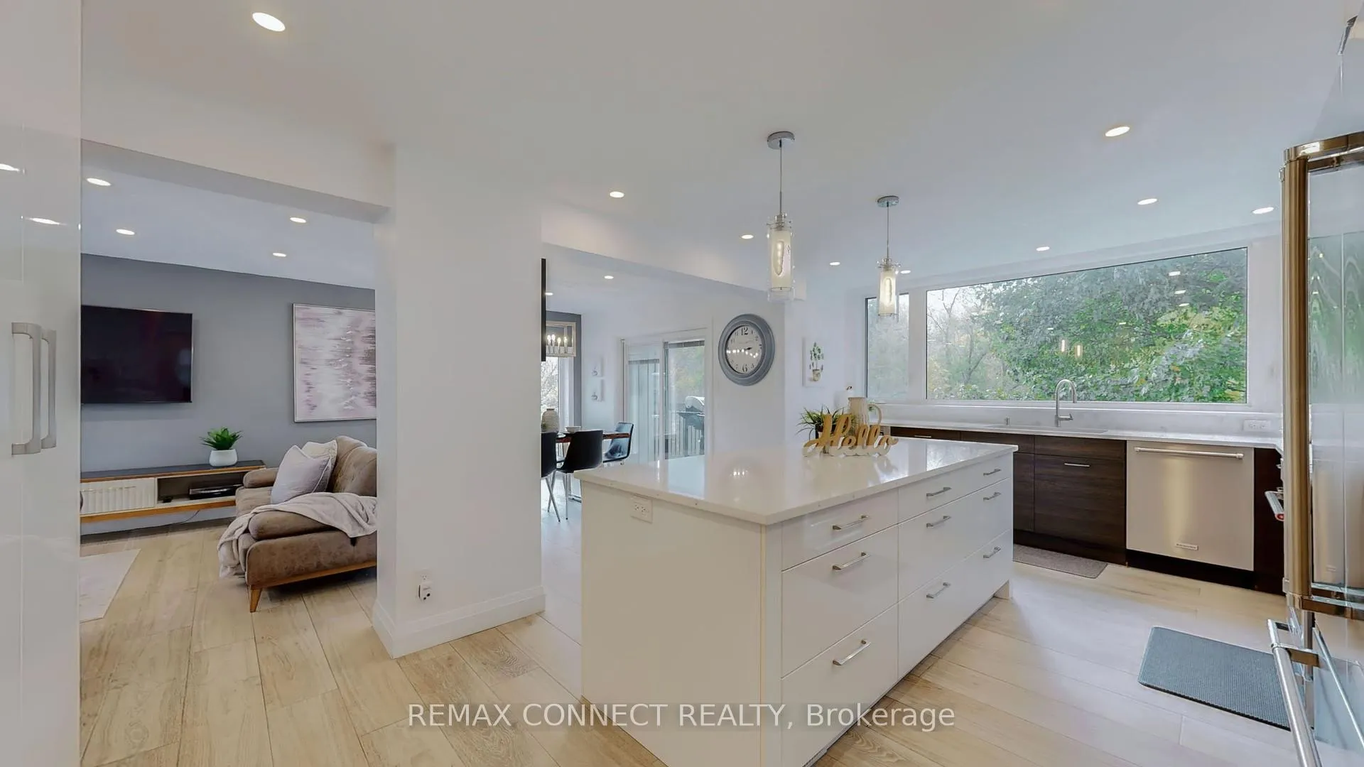 Photo 13 of 1406 Old Forest Road, Pickering, Woodlands — HOMEH