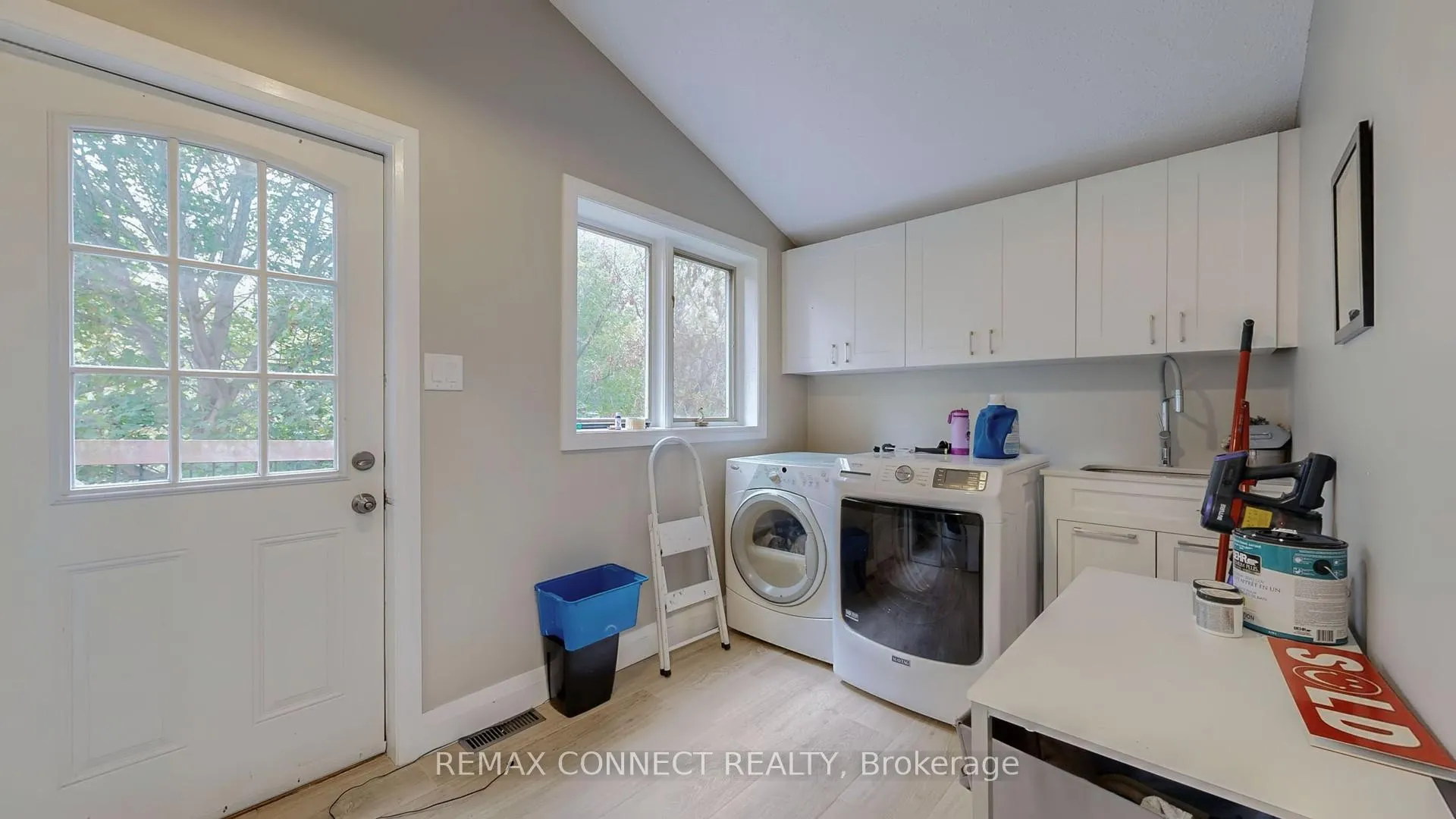 Photo 19 of 1406 Old Forest Road, Pickering, Woodlands — HOMEH