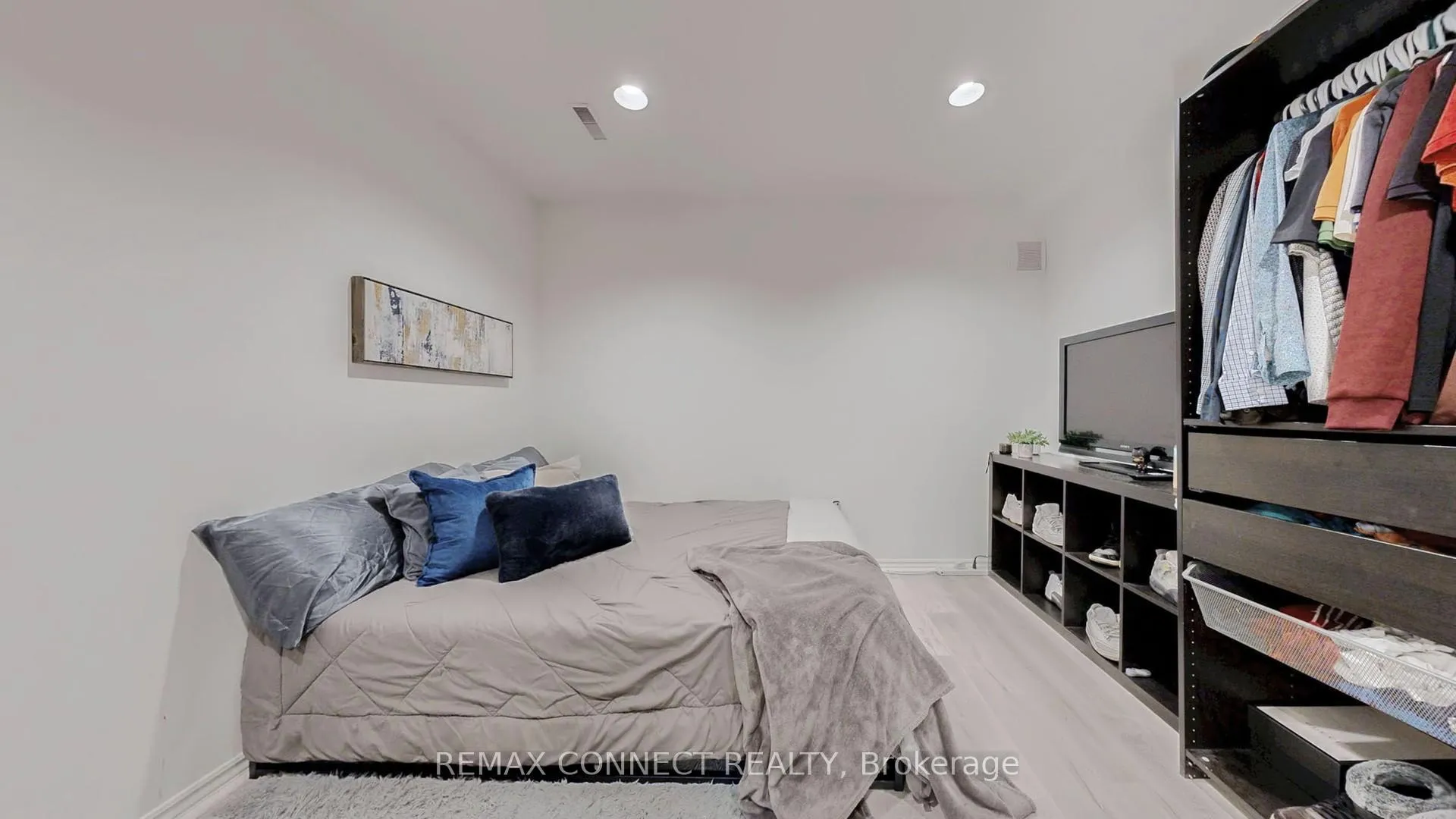 Photo 32 of 1406 Old Forest Road, Pickering, Woodlands — HOMEH