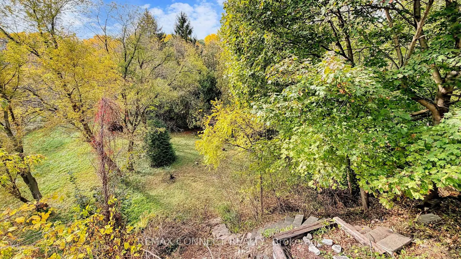 Photo 37 of 1406 Old Forest Road, Pickering, Woodlands — HOMEH