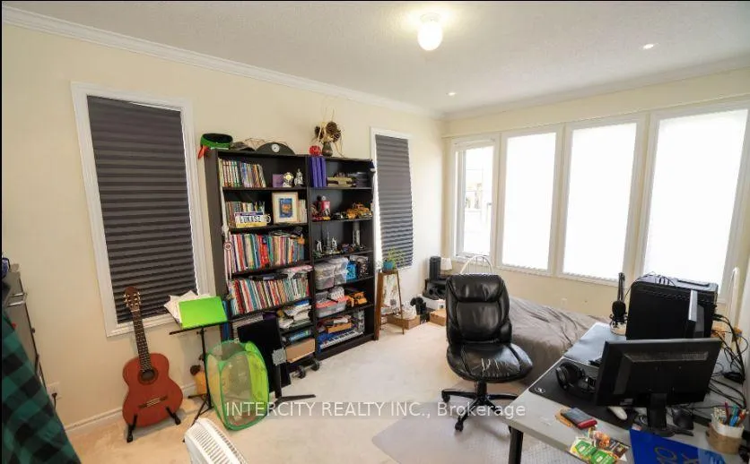 Photo 5 of 32 Waterview Road, Wasaga Beach — HOMEH
