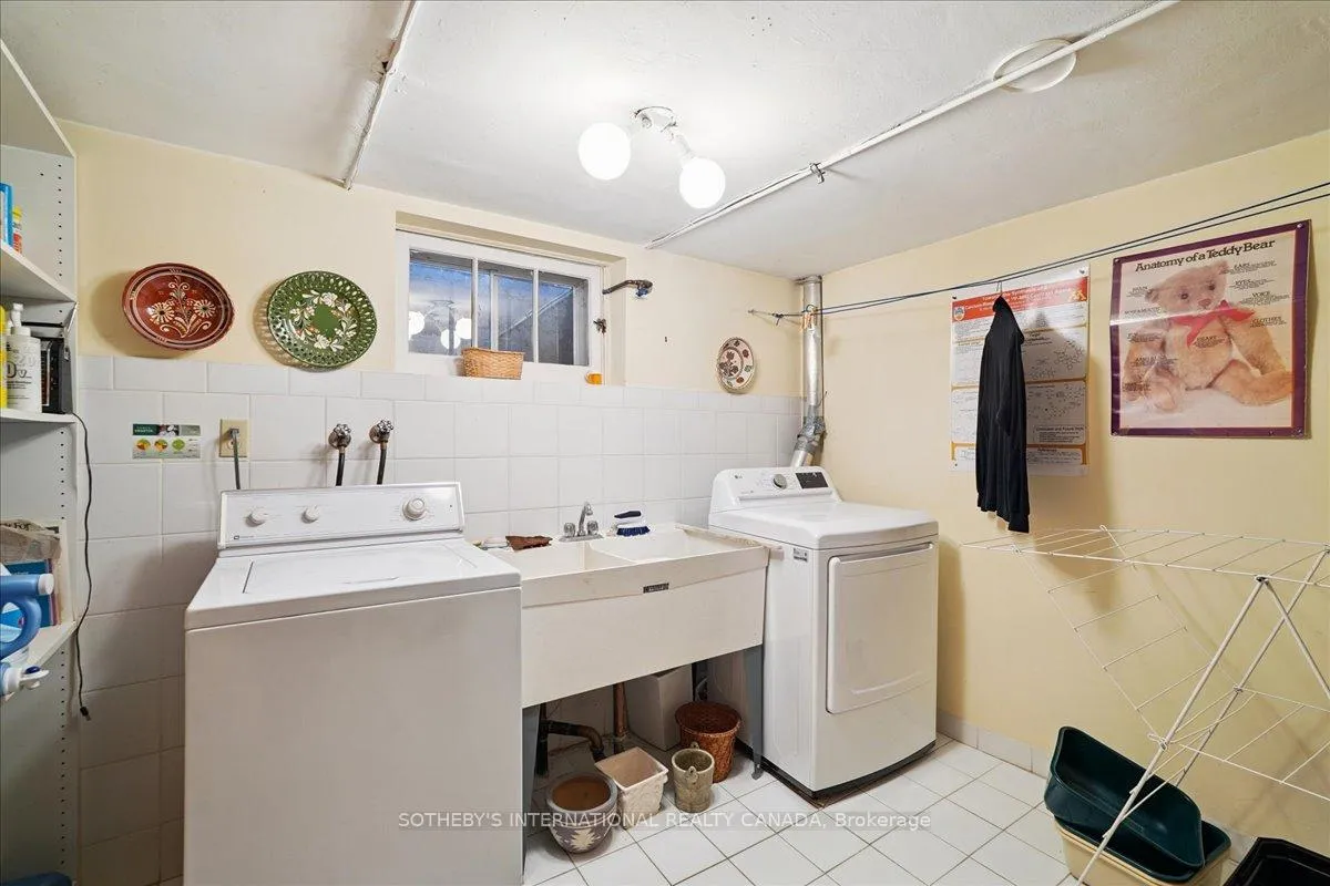Photo 30 of 5 Moorehill Drive, Toronto, Leaside — HOMEH
