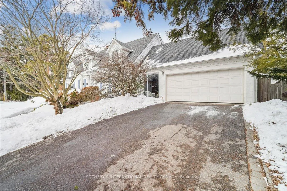 Photo 33 of 5 Moorehill Drive, Toronto, Leaside — HOMEH