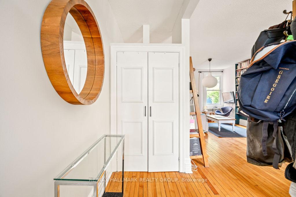 Photo 5 of 100 Russell Avenue, Ottawa, Sandy Hill — HOMEH
