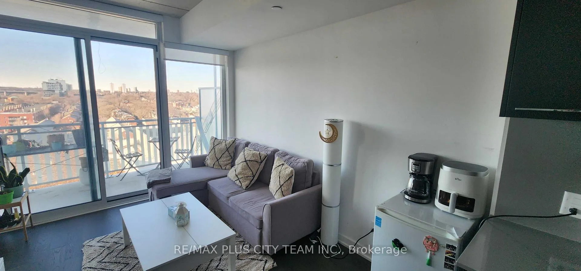Photo 2 of Unit 1006, 45 Baseball Place, Toronto, South Riverdale — HOMEH