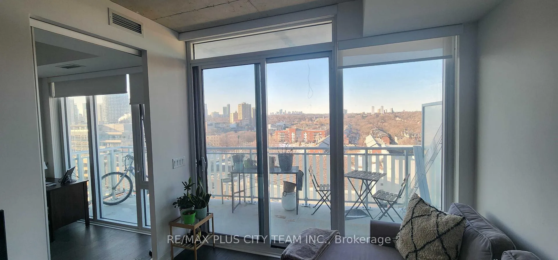Photo 9 of Unit 1006, 45 Baseball Place, Toronto, South Riverdale — HOMEH