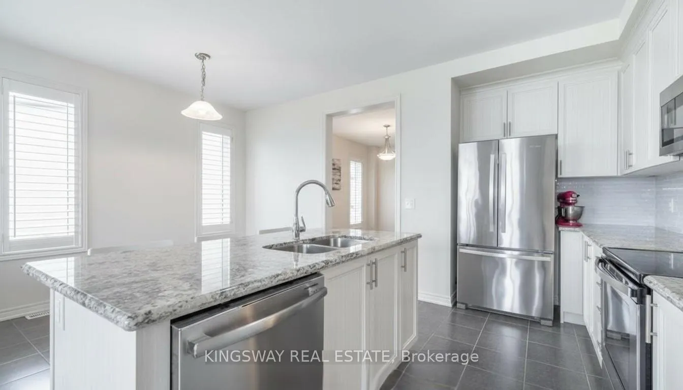 Photo 8 of 24 Narbonne Crescent, Hamilton, Stoney Creek Mountain — HOMEH