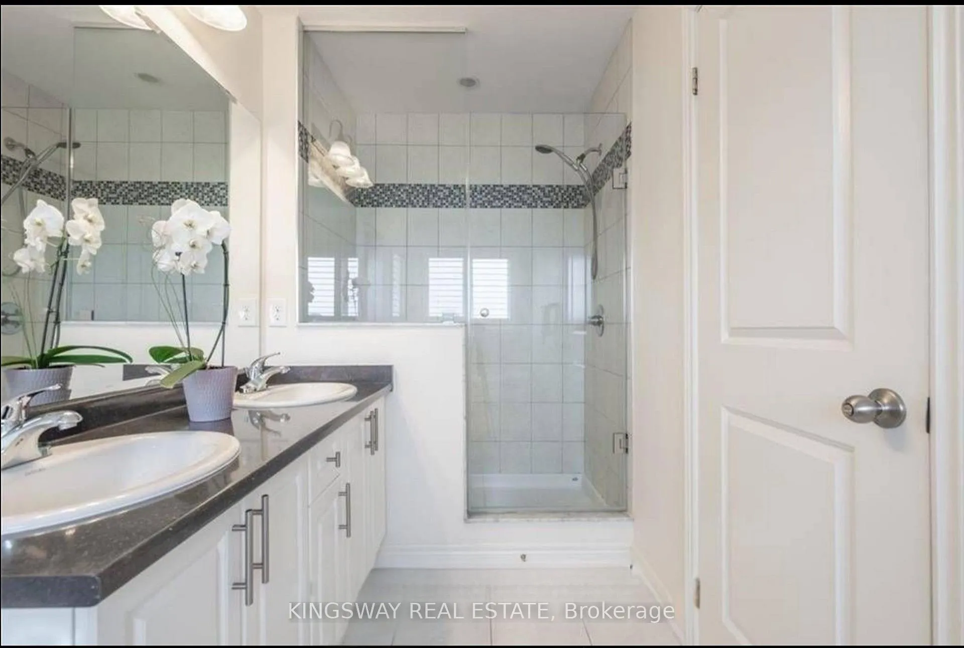Photo 17 of 24 Narbonne Crescent, Hamilton, Stoney Creek Mountain — HOMEH